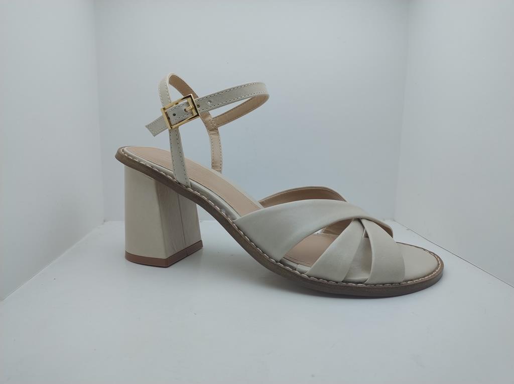 Sandália Salto/Vira - Nina